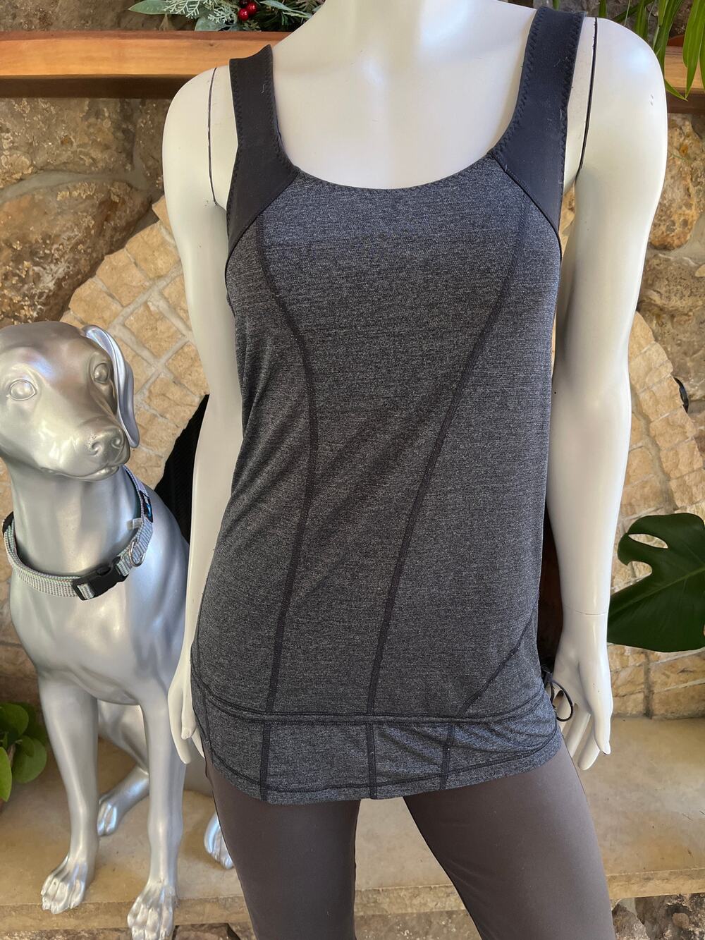 Lululemon Run For Your Life Gray Black Built In Bra Tank Top Women’s Size 6